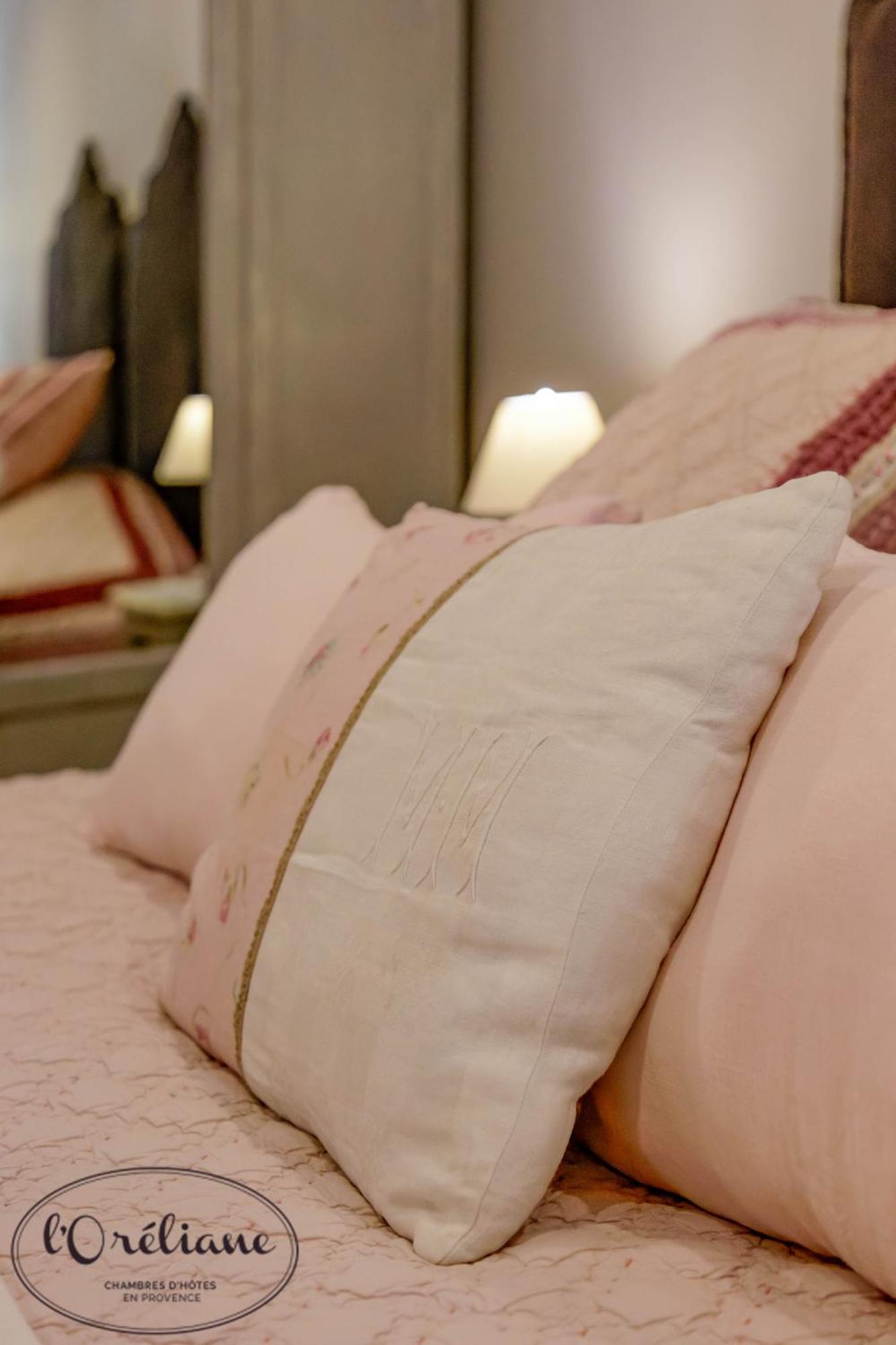 Chambres D'Hotes L'Oreliane En Provence Only Adult Chateauneuf-de-Gadagne Ngoại thất bức ảnh