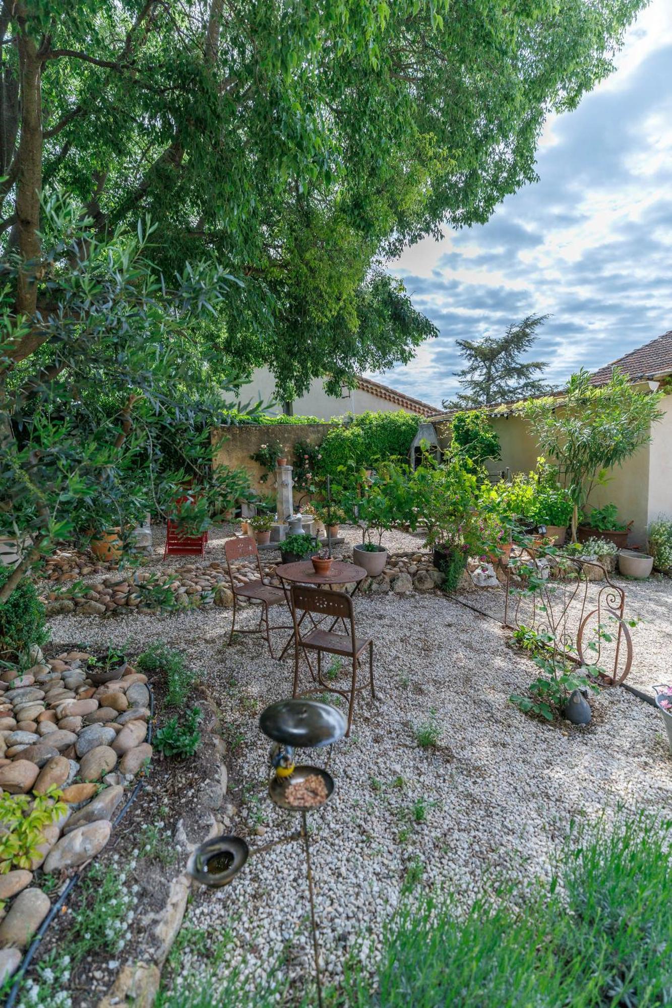 Chambres D'Hotes L'Oreliane En Provence Only Adult Chateauneuf-de-Gadagne Ngoại thất bức ảnh