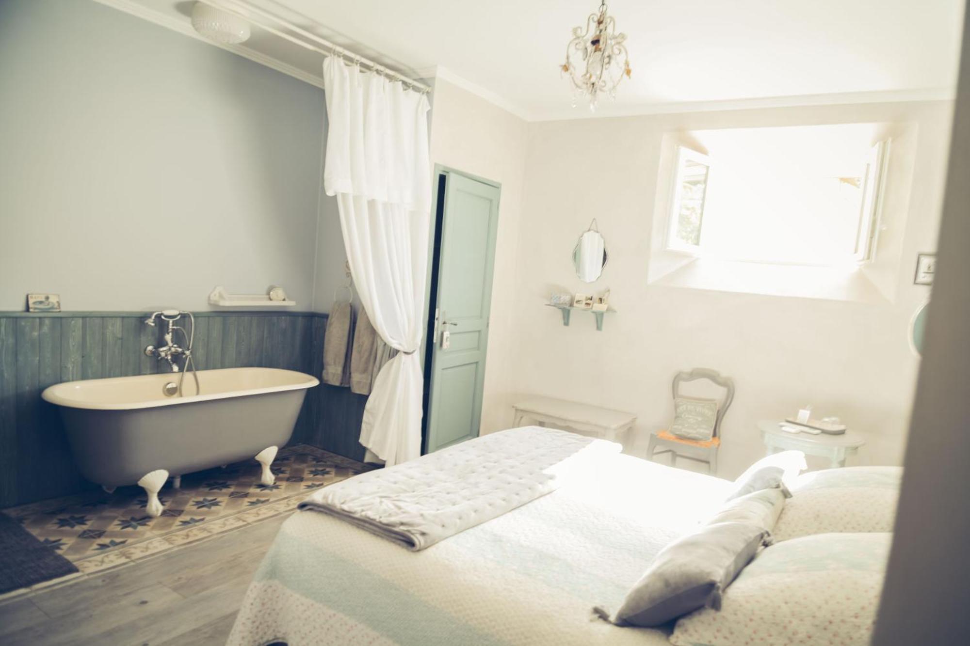 Chambres D'Hotes L'Oreliane En Provence Only Adult Chateauneuf-de-Gadagne Ngoại thất bức ảnh