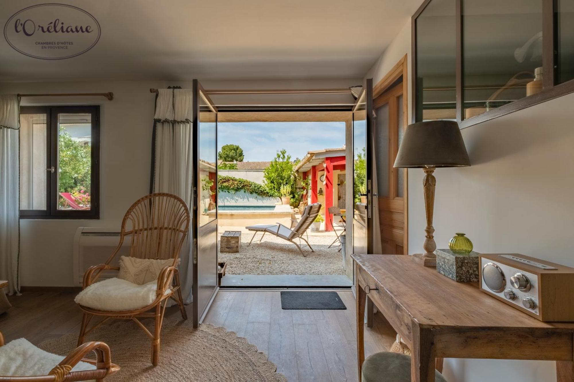Chambres D'Hotes L'Oreliane En Provence Only Adult Chateauneuf-de-Gadagne Ngoại thất bức ảnh